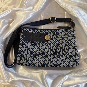 Tommy Hilfiger Crossbody
